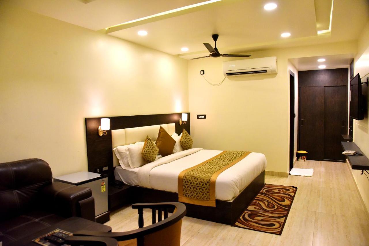 Hotel Vinayak Lucknow Exterior foto