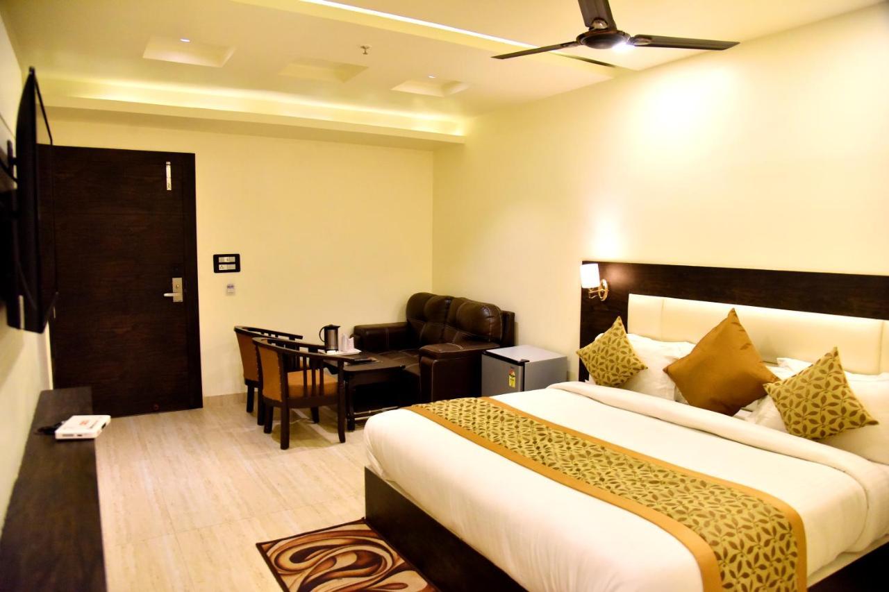 Hotel Vinayak Lucknow Exterior foto
